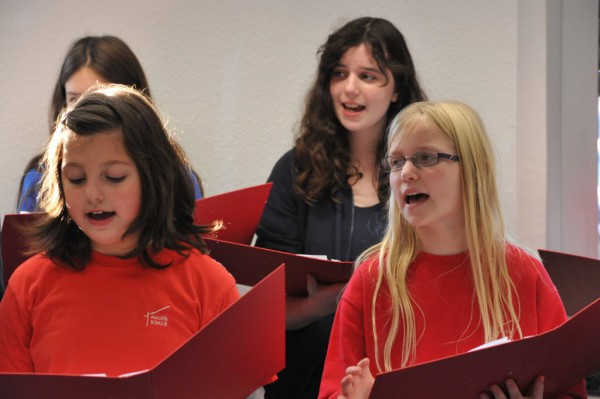 Der Schulchor sorgte für den musikalischen Rahmen.